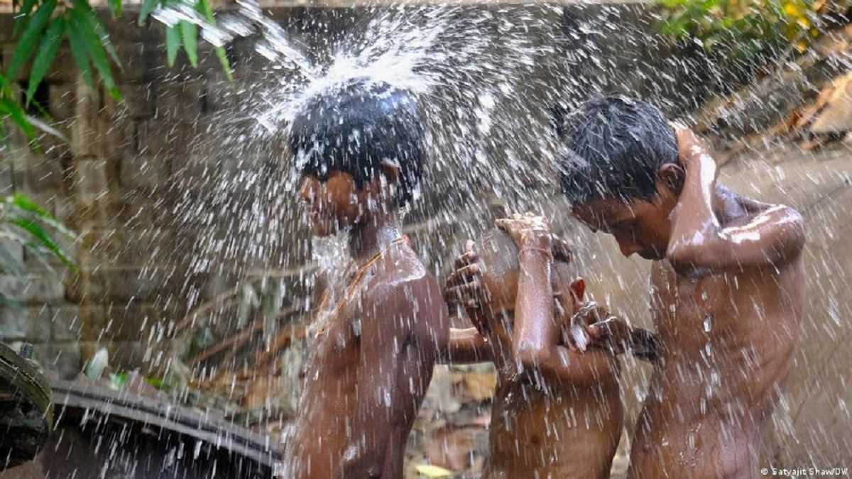 यूएन: दक्षिण एशिया के तीन-चौथाई बच्चे अत्यधिक गर्मी की चपेट में